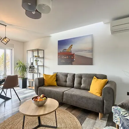 Rose Apartment