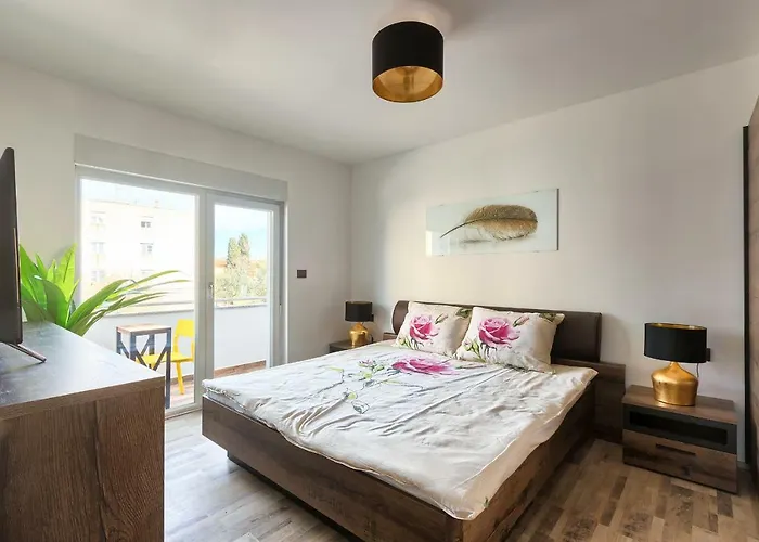 Rose דירה פאז'אנה